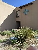 Sagebrush Inn & Suites