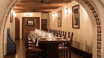 Sagebrush Inn & Suites