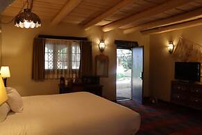 Sagebrush Inn & Suites