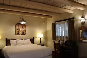 Sagebrush Inn & Suites