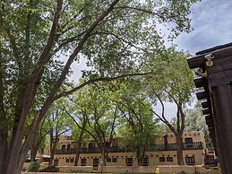 Sagebrush Inn & Suites