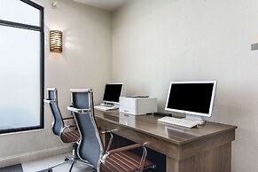 Clarion Pointe South Boston - Danville East