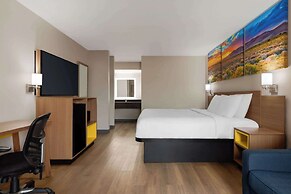 Days Inn by Wyndham Covington