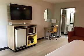 Days Inn by Wyndham Kingdom City