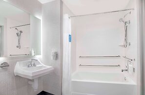 Hampton Inn Olathe