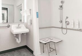 Hampton Inn Olathe