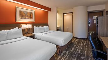 Charlevoix Inn & Suites SureStay Collection by Best Western