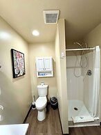 Americas Best Value Inn Marquette