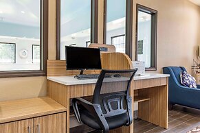 Comfort Inn Marion near Downtown & Blue Ridge PKWY