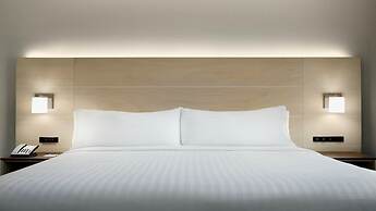 Holiday Inn Express Williamsbrg Busch Gardens Area by IHG