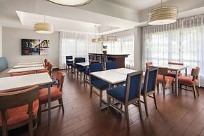 Hampton Inn Minneapolis NW Maple Grove