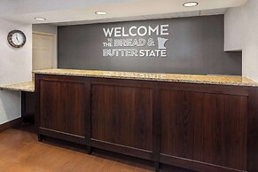 Hampton Inn Minneapolis NW Maple Grove