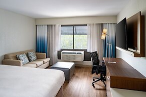 Courtyard by Marriott - Naples