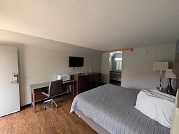 OYO Hotel Catersville GA