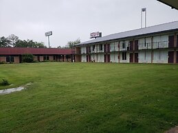 OYO Hotel Catersville GA