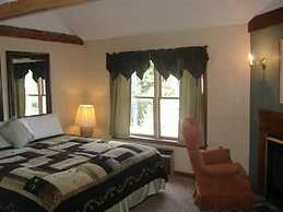 Sturbridge Country Inn