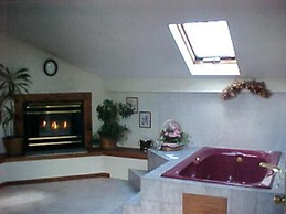 Sturbridge Country Inn