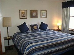 Sturbridge Country Inn