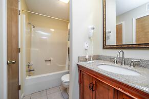 Pointe Royale Condominium Resort & Golf Course