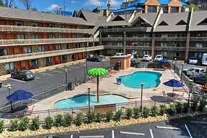 Crossroads Inn & Suites