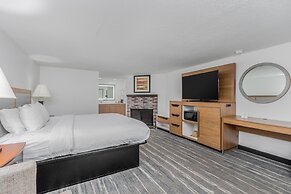 Crossroads Inn & Suites