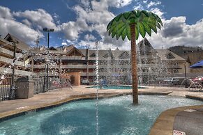 Crossroads Inn & Suites