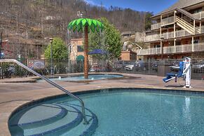 Crossroads Inn & Suites