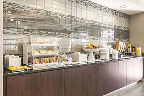 La Quinta Inn & Suites by Wyndham Alexandria Airport