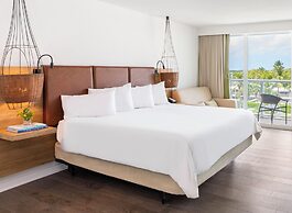 Amara Cay Resort