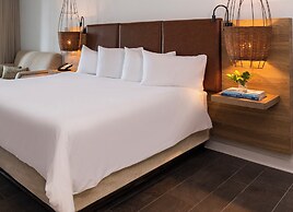 Amara Cay Resort