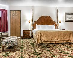 Clarion Hotel Beachfront