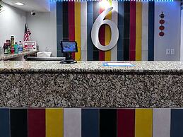 Motel 6 Pine Bluff, AR