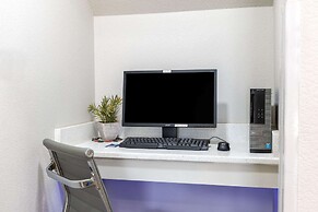 Days Inn by Wyndham Jackson