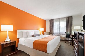 Howard Johnson Hotel & Suites by Wyndham Oacoma