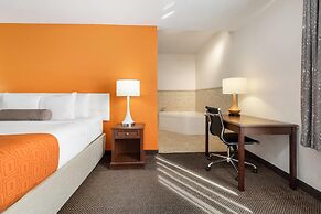 Howard Johnson Hotel & Suites by Wyndham Oacoma
