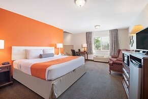 Howard Johnson Hotel & Suites by Wyndham Oacoma