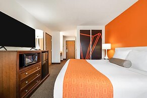 Howard Johnson Hotel & Suites by Wyndham Oacoma