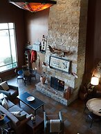 Wildwood Lodge