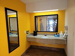 Texas Inn & Suites Raymondville