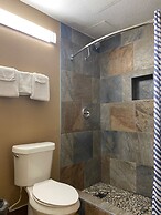 Texas Inn & Suites Raymondville