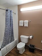 Texas Inn & Suites Raymondville