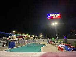 Texas Inn & Suites Raymondville