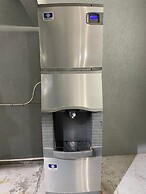 Texas Inn & Suites Raymondville