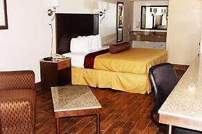 Texas Inn & Suites Raymondville