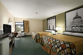 Super 8 by Wyndham Columbia City