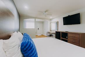 Scottish Inns and Suites - Near Kemah Boardwalk