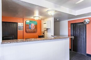 Motel 6 Moriarty, NM