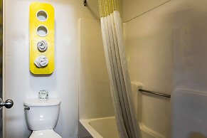 Motel 6 Moriarty, NM