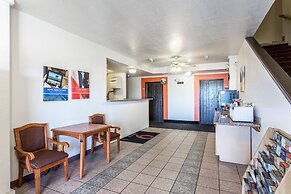 Motel 6 Moriarty, NM