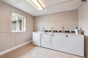 SureStay Plus Hotel by Best Western McGuire AFB Jackson